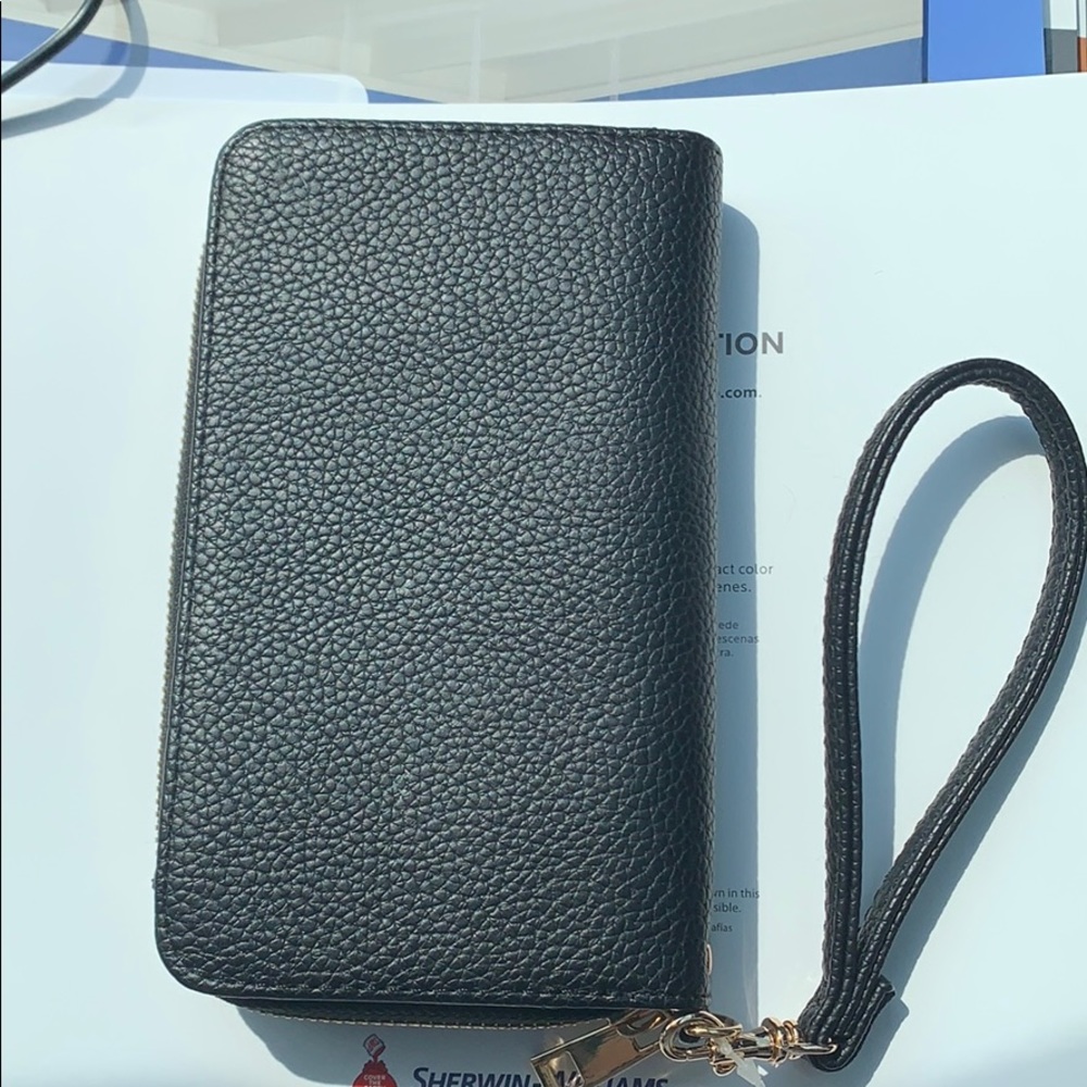 Clutch | WALLET | WRISTLET | phone holder